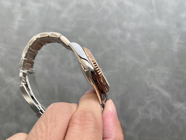 激安ロレックス内部構造